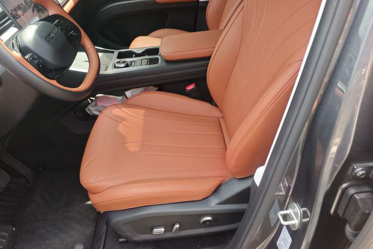 Used Chery Tiggo 8 2026 Model, 5th Generation Tiger Model, Kunpeng 1.6T Automatic Prestige Version