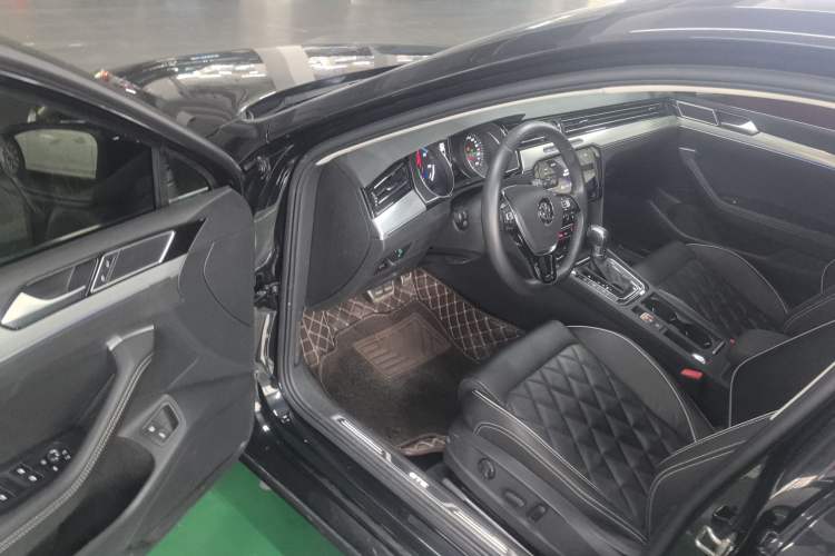 Used Volkswagen Magotan GTE Plug-in Hybrid 2020 GTE Luxury Model
