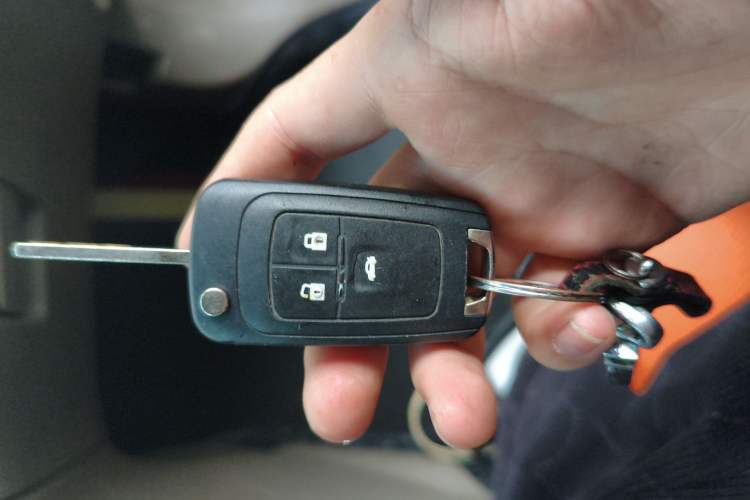 Used Buick GT 2013 GT 1.6L Automatic Fashion Edition Vehicle Key