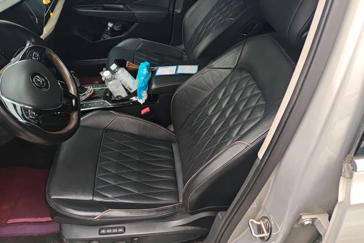 Used Volkswagen Passat 2019 330TSI Luxury Edition China VI
