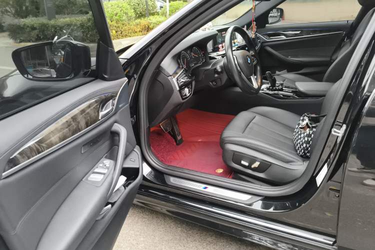 Used BMW 5 Series 2018 525Li M Sport Package
