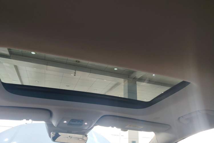 Used Denza D9 2022 DM-i 970 Four-Wheel Drive Prestige Model
