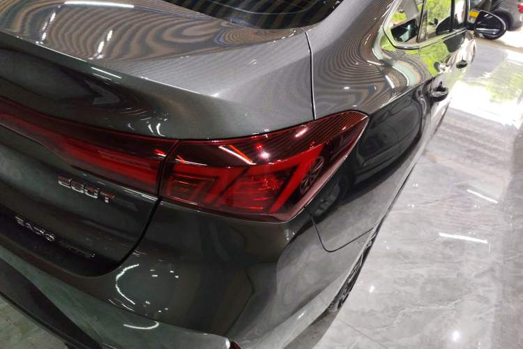 Used CHANGAN Eado 2023 Changan Edition PLUS Blue Whale NE 1.4T GDI DCT Prestige Version Right Rear Taillight