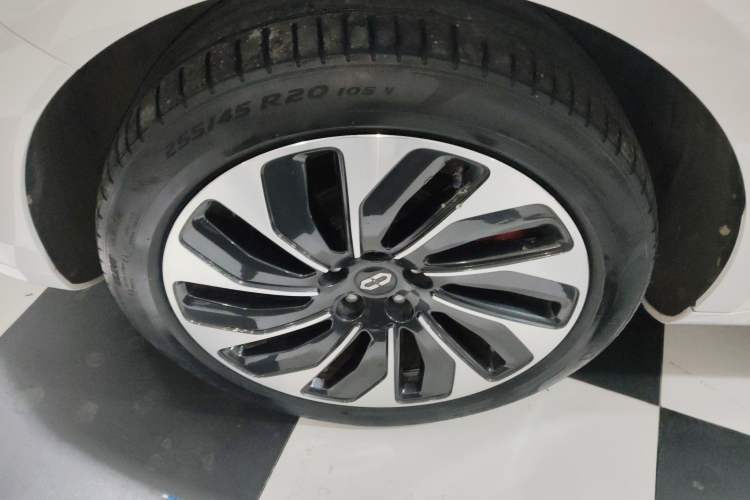 Used Hima AITO M5 2022 Range-Extended Rear-Drive Standard Version
