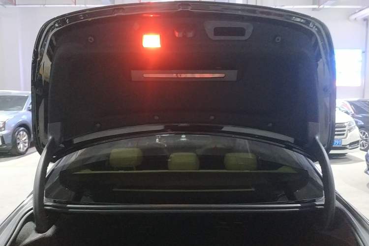 Used Mercedes-Benz C-Class 2018 C 180 L Fashion Model