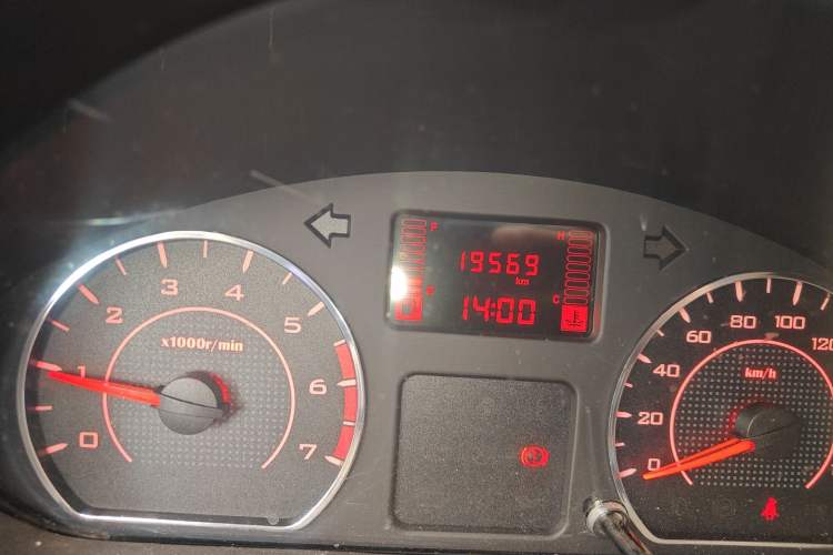 Used Wuling Hongguang V 2022 1.5L Jingqu Edition Electric-Assist LAR