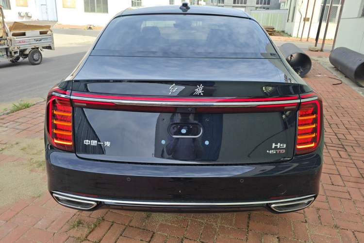 Used Hongqi H9 2025 2.0T Two-Wheel Drive Flagship Luxury Business Edition 5 Seats
