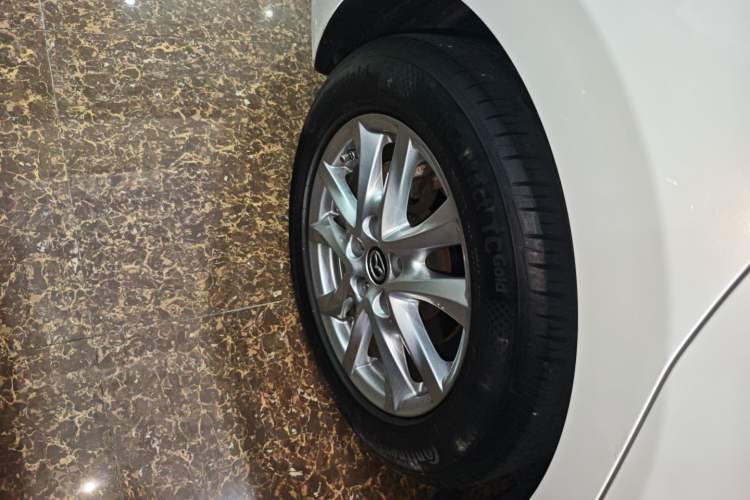 Used Mazda 3 Axela 2017 Sedan 1.5L Automatic Comfort Model China VI Standard Exterior 5