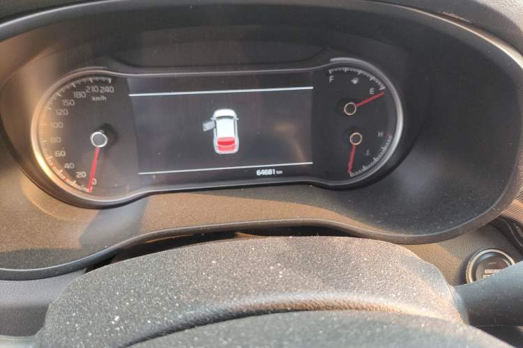 Used Kia KX5 2021 2.0L Automatic Two-Wheel Drive Comfort Edition Odometer Close Up