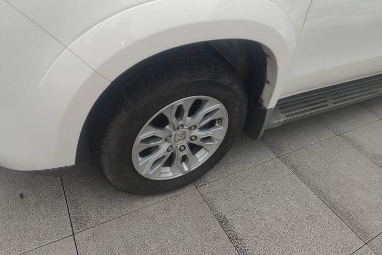 Used JMC Yusheng S350 2016 2.0T Automatic 2WD Gasoline Luxury 7-Seater