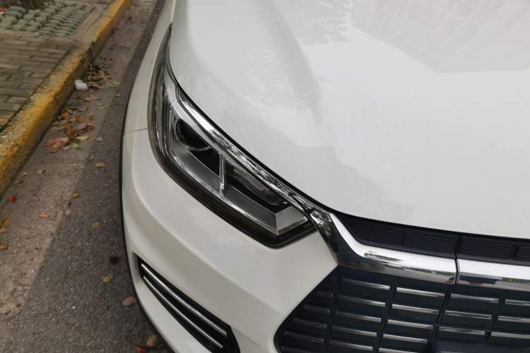 Used BYD Yuan New Energy 2018 EV360 Smart Connect Cool Edition