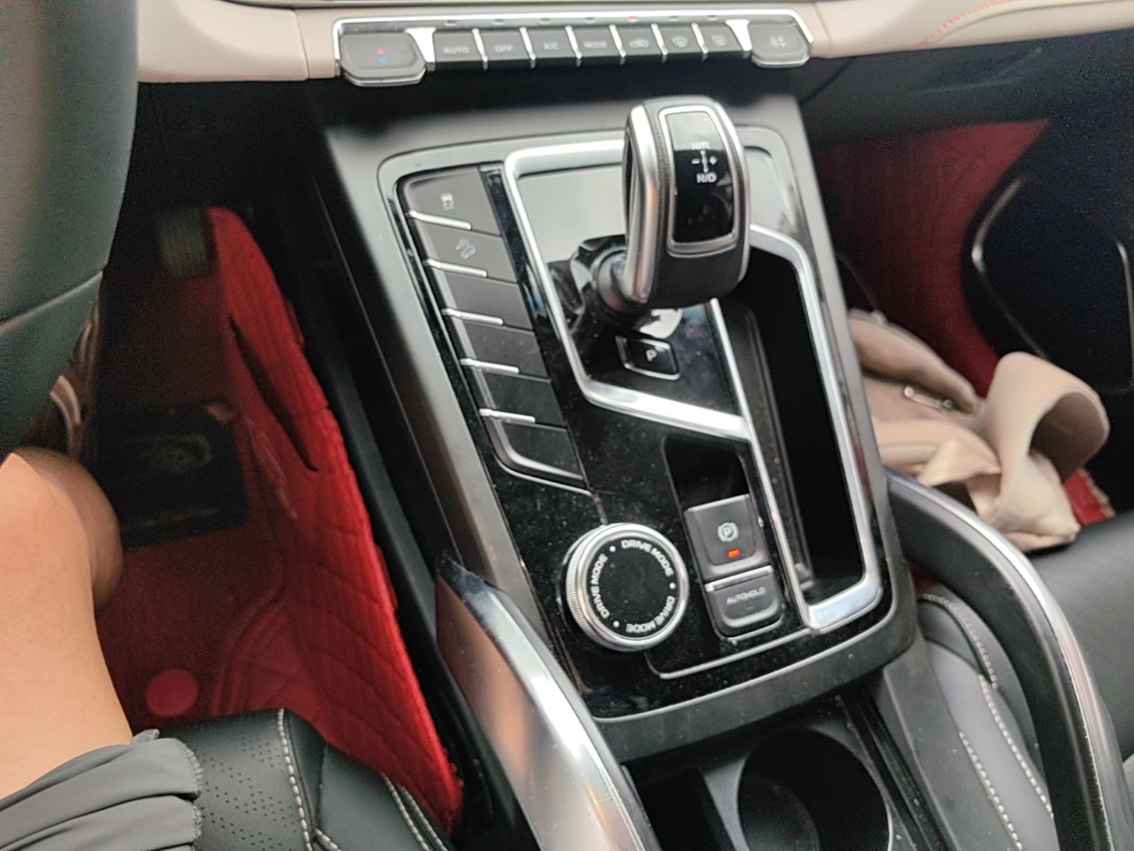 Geely Auto Emgrand X7 Sport 2022 Boyue X 1.8TD DCT Smart Model — снимка 16