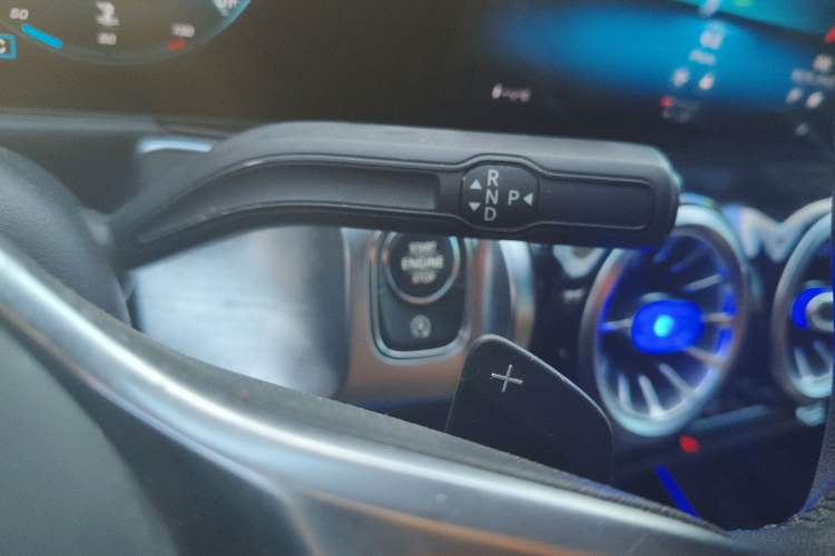 Used Mercedes-Benz GLB 2021 GLB 200 Dynamic Edition Gear Lever