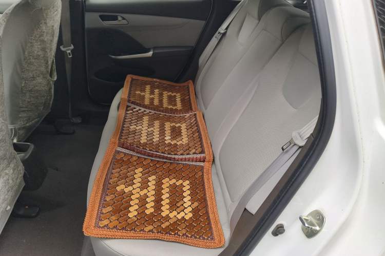 Used Chevrolet Lova RV 2016 1.5L Automatic Comfort Edition
