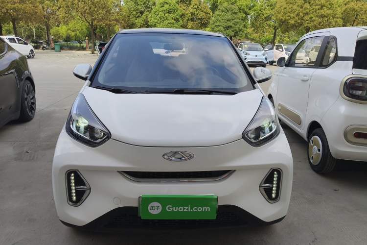Used Chery QQ Little Ant 2022 Revised Version Sweet Pink Edition Half-Sugar Version Lithium Iron Phosphate 30.7 kWh 30 kW 301 km Front