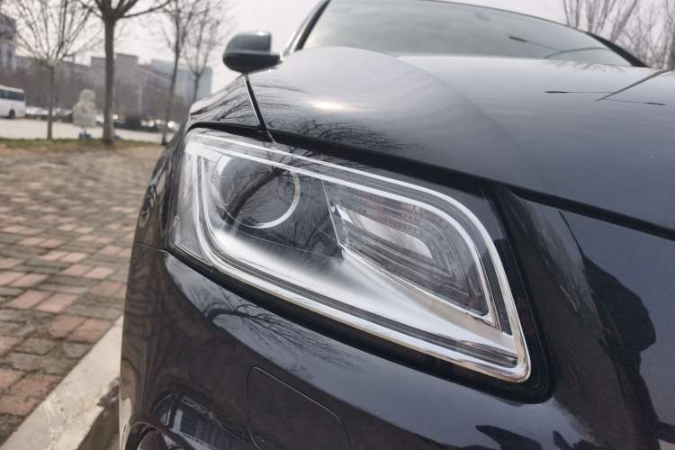 Used Audi Q5 2017 Plus 40 TFSI Ambition Model