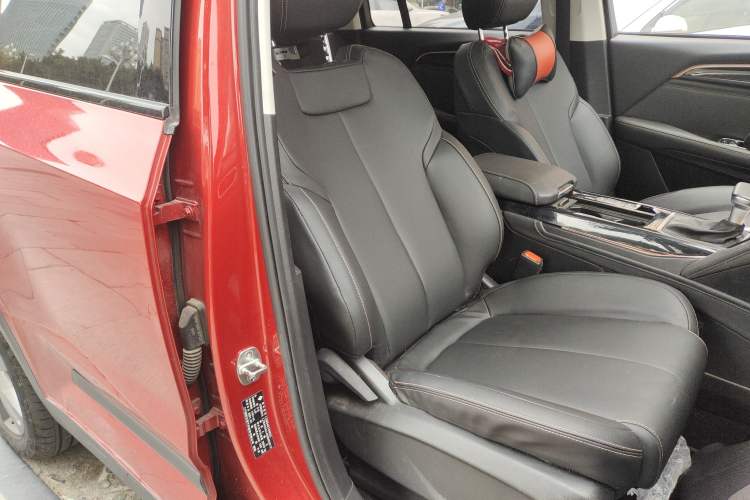 Used Baojun RS-5 2020 1.5T CVT 24-Hour Online Luxury Edition Right Front Seat