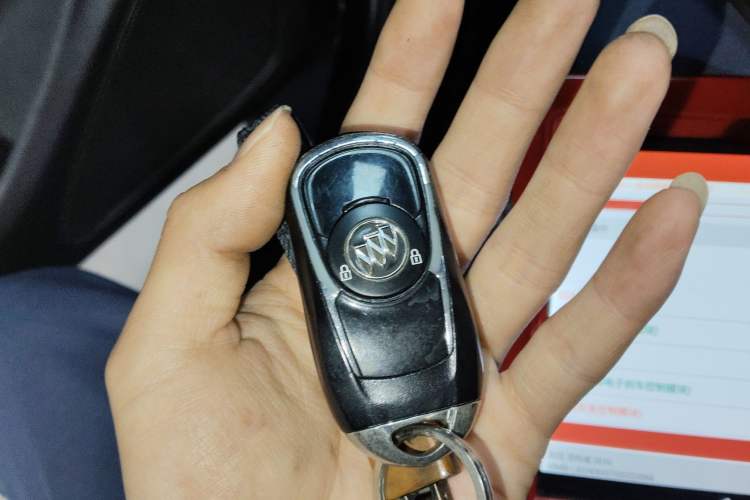 Used Buick Envision 2016 20T Two-Wheel-Drive Elite Model Vehicle Key