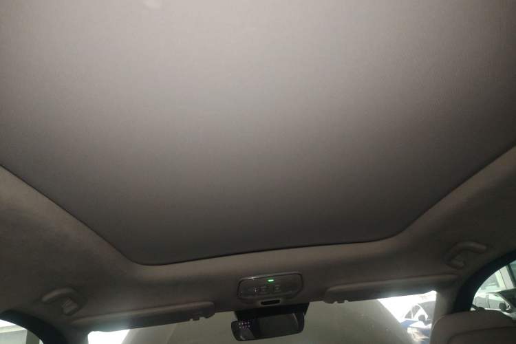 Used Nio ES8 2020 580 km Signature Edition 7-Seater Version
