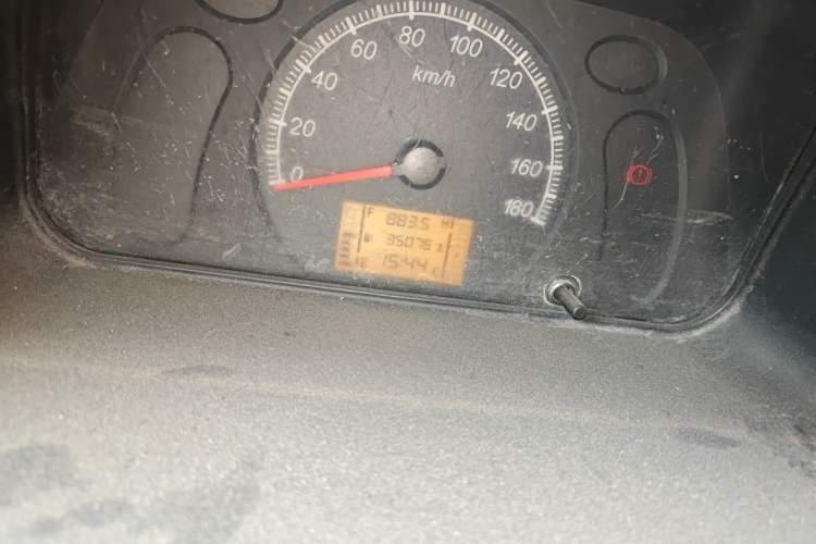 Used Wuling Zhiguang 2015 1.2L Practical LS-I Model
