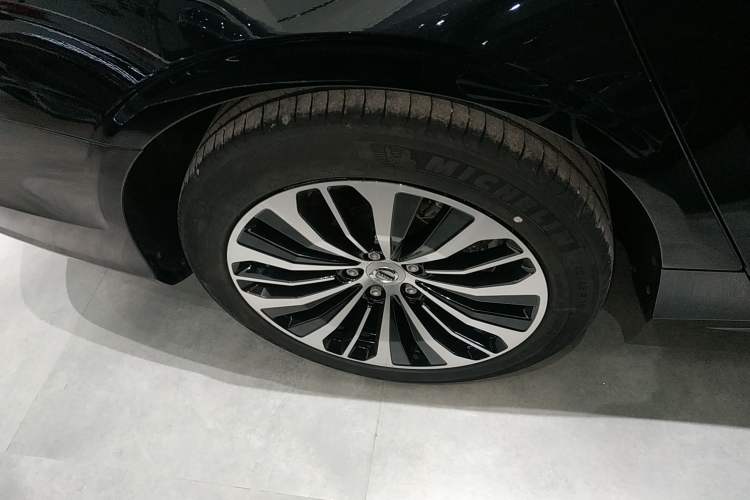 Used Volvo S90 2024 B5 Zhiyi Luxury Edition