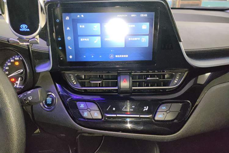 Used Toyota IZOA 2022 2.0L Yixing Version