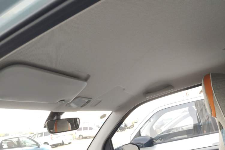 Used Wuling Hongguang MINIEV 2022 Easy Version Lithium Iron Phosphate
