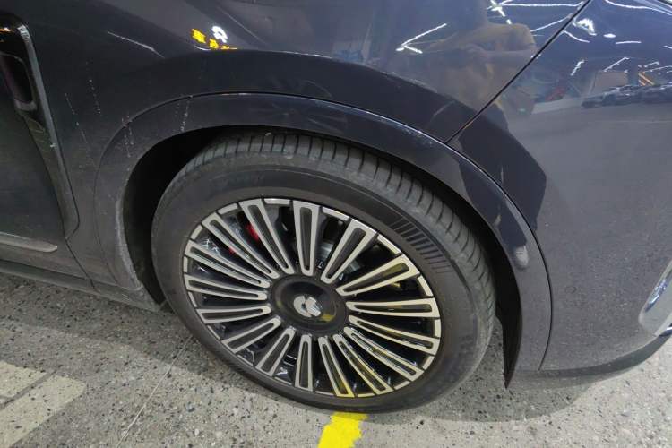 Used Nio ES8 2026 Model 6-seat Executive Luxury Edition Right Rear Wheel Hub