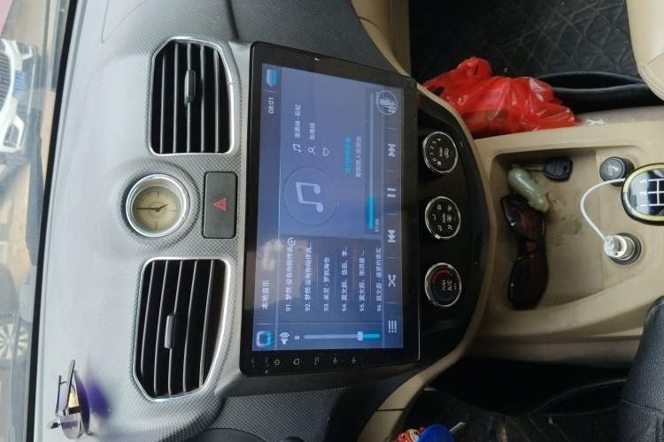 Used Wuling Hongguang 2014 1.2L S Comfort Model China IV