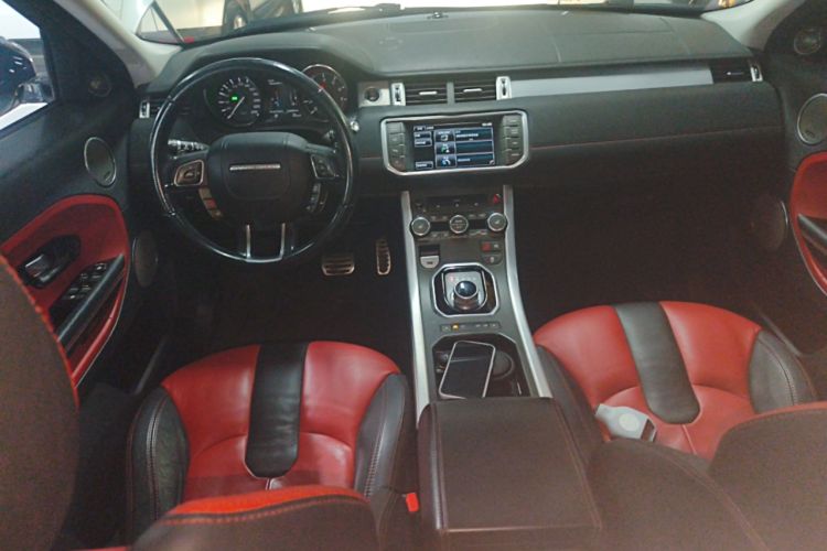 Used Land Rover Range Evoque 2014 2.0T 5-Door Ignite Edition Center Console