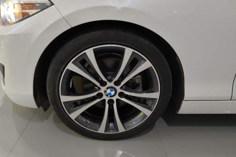 Used BMW 2 Series 2019 225i Convertible Coupe Sports Design Package
