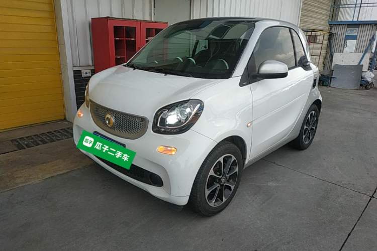 Used smart fortwo 2015 1.0L 52 kW Hardtop Passion Edition