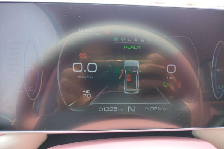 Used ORA Black Cat 2022 351 km Range Comfort Version Ternary Lithium Instrument Cluster