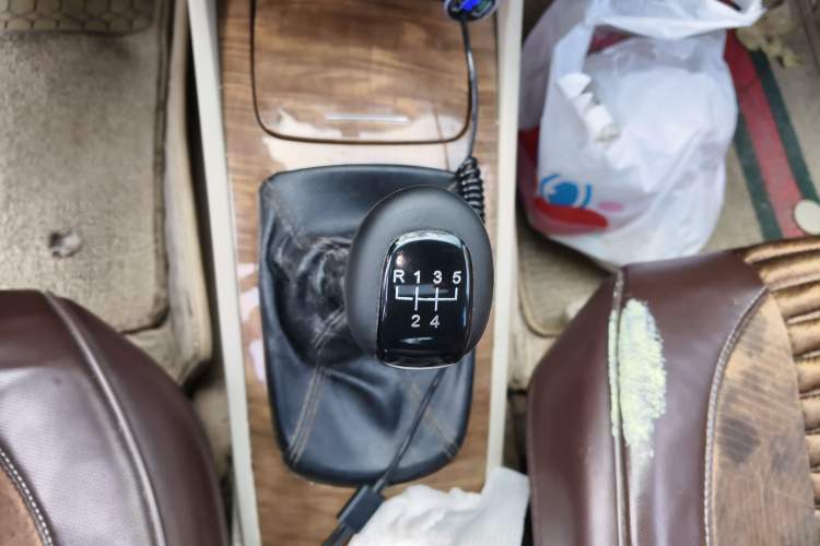 Used Buick Excelle 2015 1.5L Manual Classic Trim
