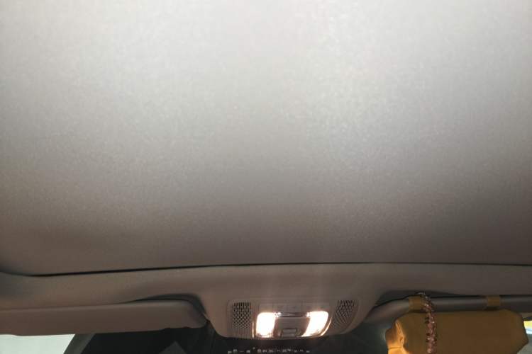 Used Mercedes-Benz GLE 2024 Refreshed GLE 350 4MATIC Stylish Edition Headliner