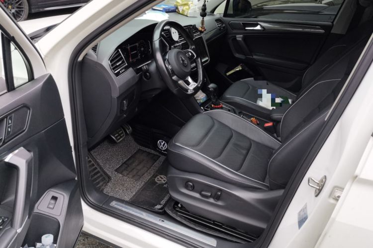 Used Volkswagen Tiguan L 2020 330TSI Automatic Two-Wheel Drive R-Line Flagship Version China VI Standard Driver Seat