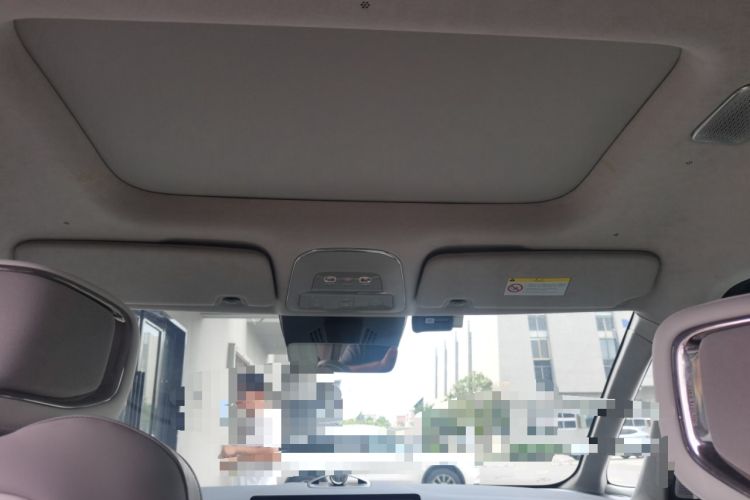 Used Volvo EM90 2025 Ultra Six-Seater