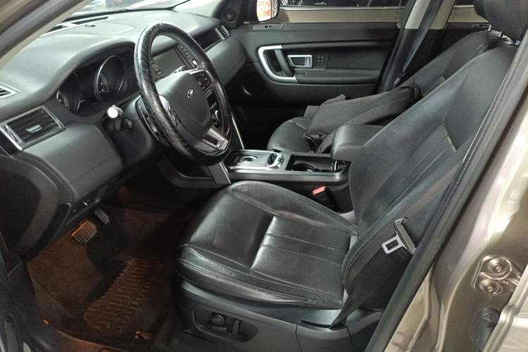 Used Land Rover Discovery Sport 2016 2.0T HSE Left Front Seat