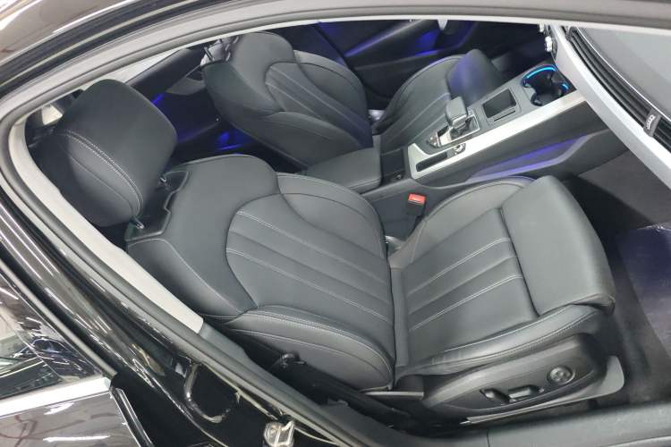 Used Audi A4L 2020 40 TFSI Fashion Dynamic Model
