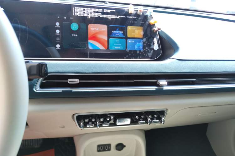 Used ORA Good Cat 2021 400km Standard Range Athena Edition Lithium Iron Phosphate Audio And AC Panel