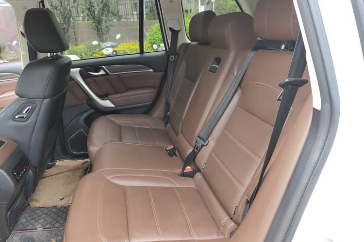 Used Haval H9 2017 2.0T Gasoline 4x4 Premium 5-Seater Left Rear Seat