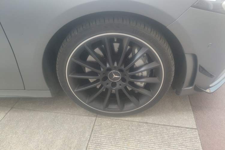 Used Mercedes-Benz A AMG 2022 AMG A 35 L 4MATIC Right Front Wheel Hub