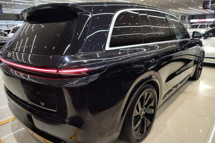 Used Li Auto L8 2023 Pro Model
