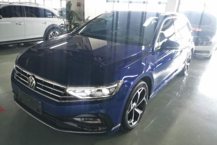 Used Volkswagen Variant 2021 2.0T Longitudinal Version Guazi used car, China used car export, Used car for sale, Used cars, Cheapest cars for sale