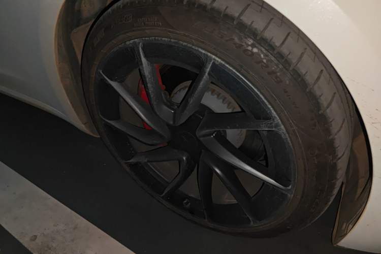 Used Tesla Model 3 2024 High-Performance All-Wheel-Drive Version