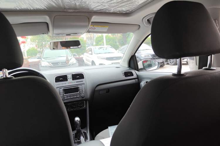 Used Volkswagen Polo 2016 1.6L Automatic Comfort Model Headliner