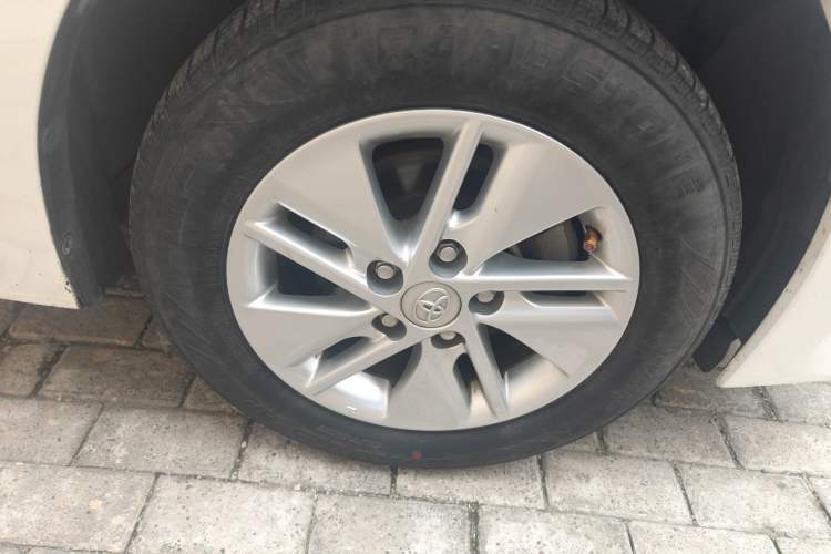 Used Toyota Corolla 2017 1.6L Manual GL