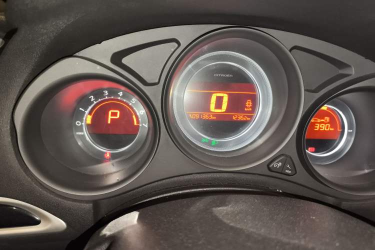 Used Citroen C4L 2014 1.8L Intelligent Drive Automatic Enjoyment Model
