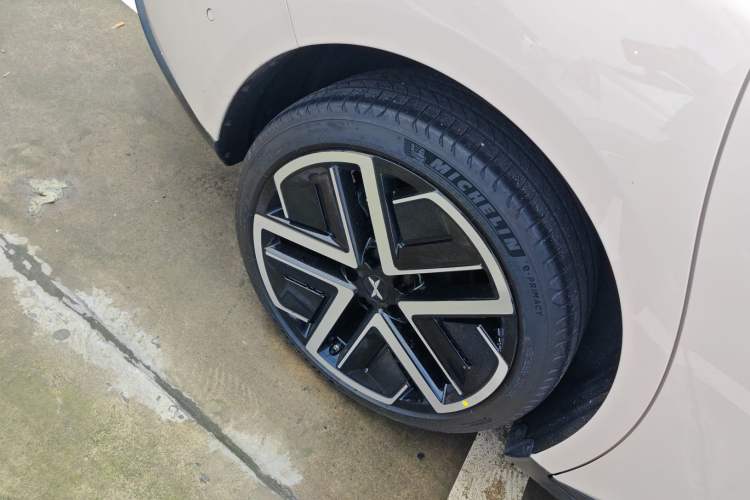 Used XPeng MONA M03 2025 620 Ultra-Long Range Plus Exterior 5