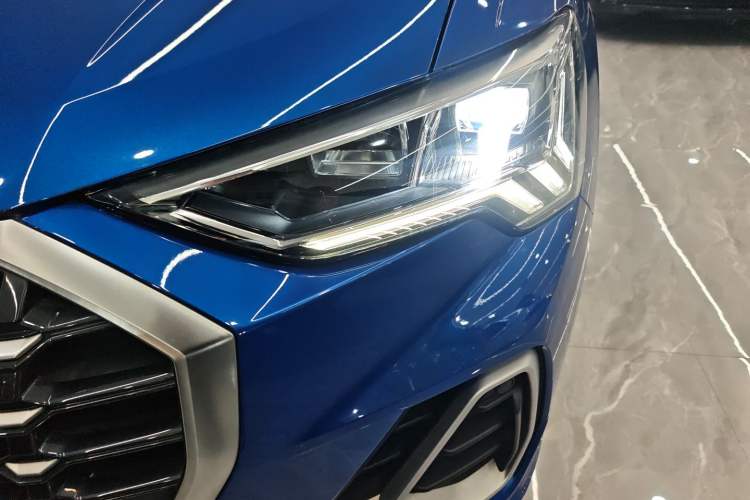 Used Audi Q3 2021 35 TFSI Fashion Dynamic Model